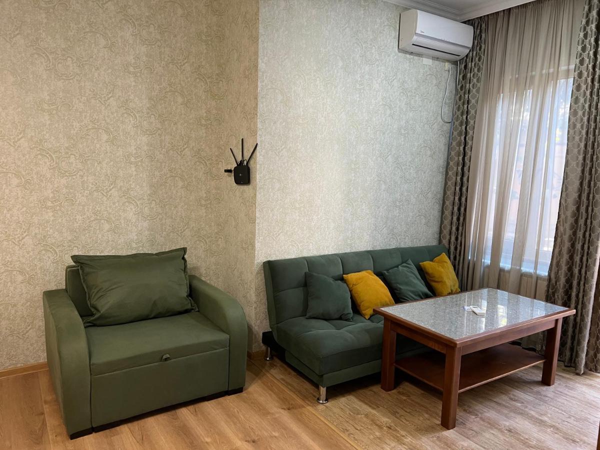 Guest House - Avlabari Тбилиси Екстериор снимка
